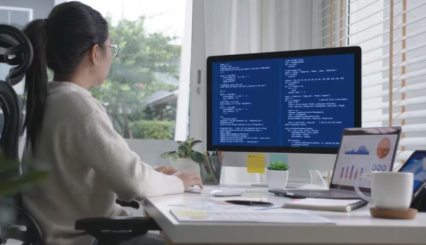 磐石市企业数字化解决方案：机器学习赋能商业模式升级的核心路径